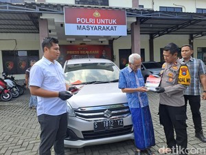 Drama Jukir Palsu Warung Hj Sumarni Berujung Bawa Kabur Ertiga