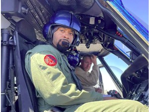 Pilot Helikopter Wisata yang Jatuh ke Sungai Hudson Adalah Navy SEAL