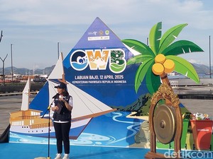 Wamenpar Ungkap Banyak Turis Keluhkan Sampah di Destinasi Wisata RI