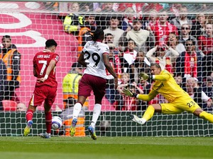 Liverpool Vs West Ham: Gol Diaz Bawa The Reds Unggul di Babak I