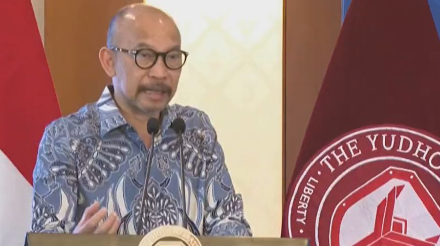 Anggota Dewan Ekonomi Nasional, Muhammad Chatib Basri di acara The Yudhoyono Institute, Minggu, 13/4. (Tangkapan Layar վ TV)
