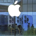 Nasib Harga iPhone Usai Apple Setuju Bangun Pabrik di Amerika