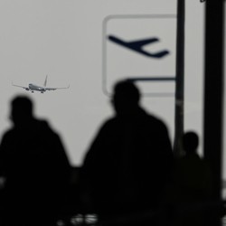 Potret Petaka Hantam China, Bandara Lumpuh-Ratusan Penerbangan Batal