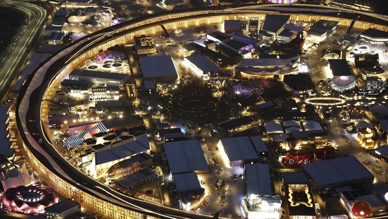 Grand Ring terlihat pada hari Jumat, 11 April 2025, sebelum hari pembukaan Osaka Expo 2025 di Osaka, Jepang bagian barat. (Kyodo News via AP)