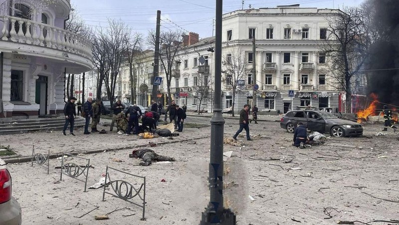 The city center in the aftermath of the Russia's missile attack that killed at least 21 civilians in Sumy, Ukraine, Sunday, April 13, 2025. (AP Photo)