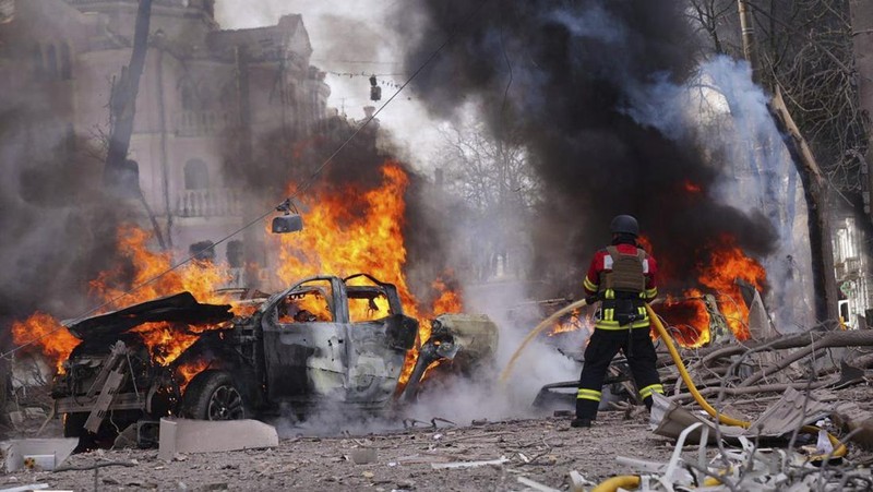 The city center in the aftermath of the Russia's missile attack that killed at least 21 civilians in Sumy, Ukraine, Sunday, April 13, 2025. (AP Photo)