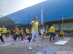 Donna Agnesia Bagikan Tips Tetap Bugar Meski Jadwal Padat, Mudah Ditiru Donna Agnesia Bagikan Tips Tetap Bugar Meski Jadwal Padat, Mudah Ditiru