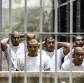 Detik-Detik AS Deportasi Gangster Venezuela ke Penjara El Savador