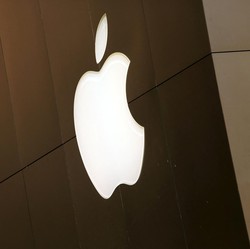 Apple & Meta Kena Denda Eropa Triliunan, Ternyata Ini Kronologinya