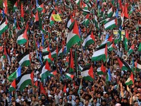 Kala Bumi Ngamuk ke Netanyahu: Demo Massal-Lempar Sepatu