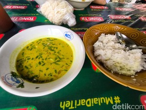 Gurih Berempah! Empal Gentong Dudu Musuh Rp 15 Ribu Seporsi
