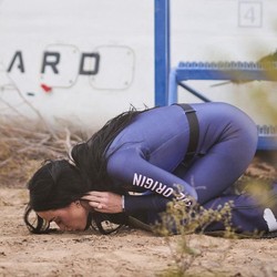 Katy Perry Sujud Syukur Setelah Terbang ke Luar Angkasa, Bayar Berapa?