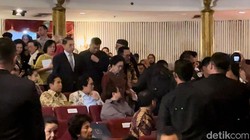Bareng Kader PDIP, Megawati Tonton Teater Musikal soal Sejarah Sukarno