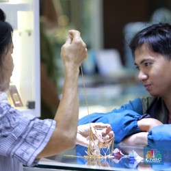 BSI (BRIS) Ungkap Emas Moncer Kala Ekonomi Global Tak Pasti