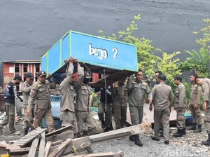 Judi Merpati Meresahkan, Satpol PP Surabaya Bongkar Bekupon di Petemon