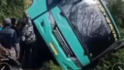 Sopir Bus Rombongan Pengantin di PALI Ngaku Banting Setir Hindari Truk