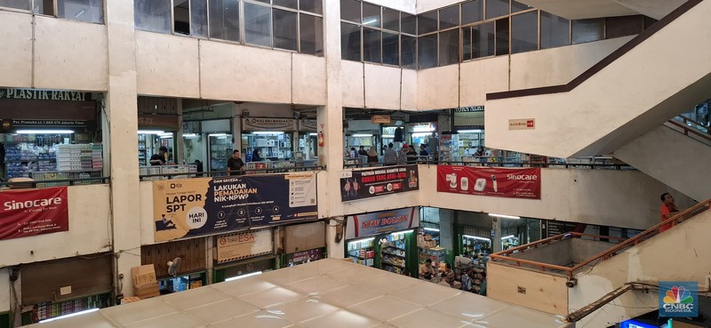Penampakan terbaru Pasar Pramuka, Selasa (15/4/2025). (CNBC Indonesia/Chandra Dwi)