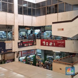 Pedagang Obat di Pasar Pramuka Curhat Satu per Satu Pelanggan Hilang