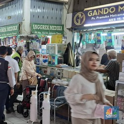 Penampakan Pasar Obat Pramuka Sepi Ditinggal Pembeli-Penjualan Anjlok