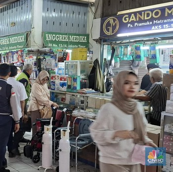 Penampakan Pasar Obat Pramuka Sepi Ditinggal Pembeli-Penjualan Anjlok