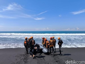 Pencarian Wisatawan Terseret Ombak Pantai Bambang Dihentikan Usai 7 Hari