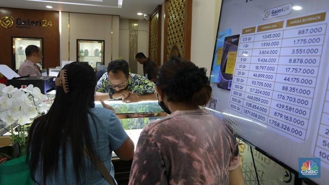 Viral Ramai-Ramai Warga RI "Mendadak" Investasi Emas Usai Lebaran