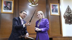 Sambut Menbud Rusia, Fadli Zon Bahas Peluang Kolaborasi Bidang Kebudayaan