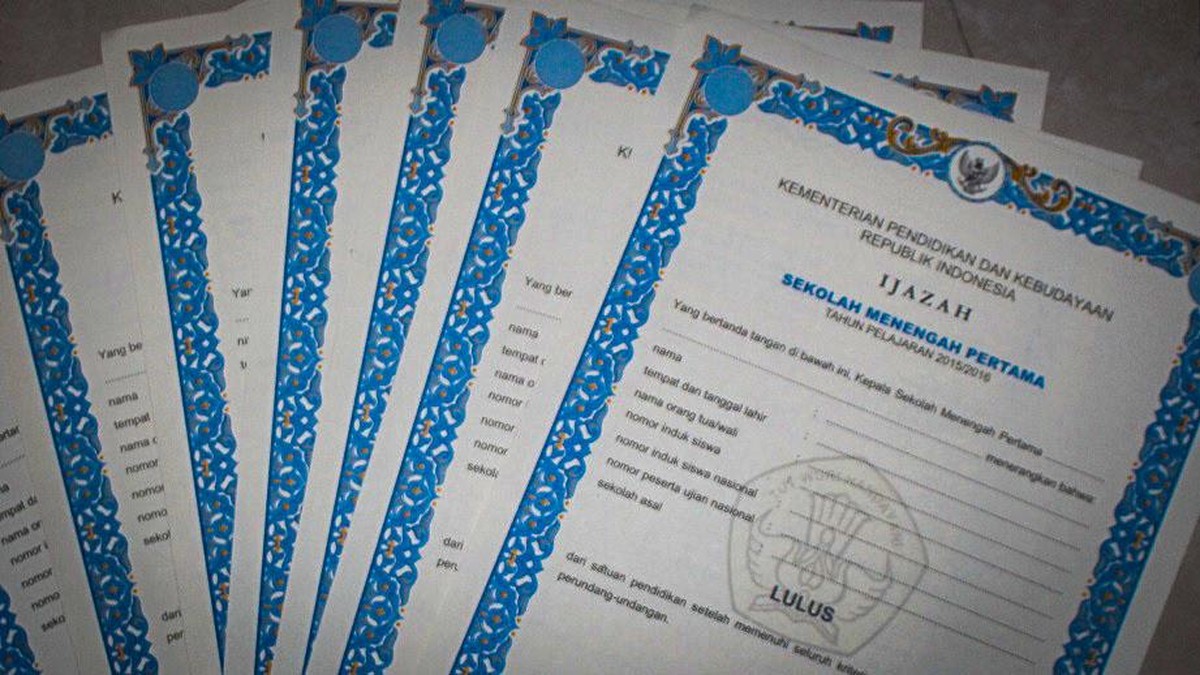 Ketika Sarjana Menjadi Syarat untuk Pekerjaan Lulu
