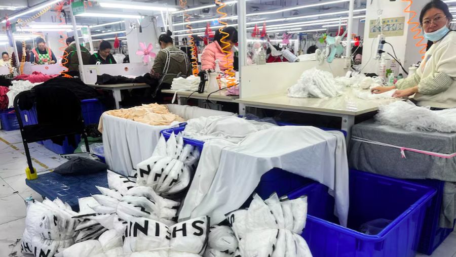 Pabrik garmen untuk Shein di Guangzhou, provinsi Guangdong, China. (REUTERS/Casey Hall)