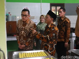 Cerita Bambang Eks Pekerja Migran Sukses Usaha Kulit Lumpia-Dimsum