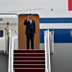 Xi Jinping Sambangi Putin di Rusia, Drone Ukraina Serbu Moskow