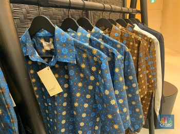 Batik RI Diborong Warga Dunia di Osaka, Belum Seminggu Stok Habis