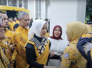 Video: Tanpa Ridwan Kamil, Atalia Hadiri Halalbihalal Golkar di Jakarta