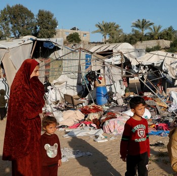 Potret Terbaru Gaza Dibombardir Israel, Tenda Rata dengan Tanah
