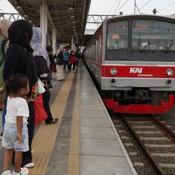Wali Kota Minta KRL Commuter Line Masuk Kota Serang, Ajak KAI-PLN