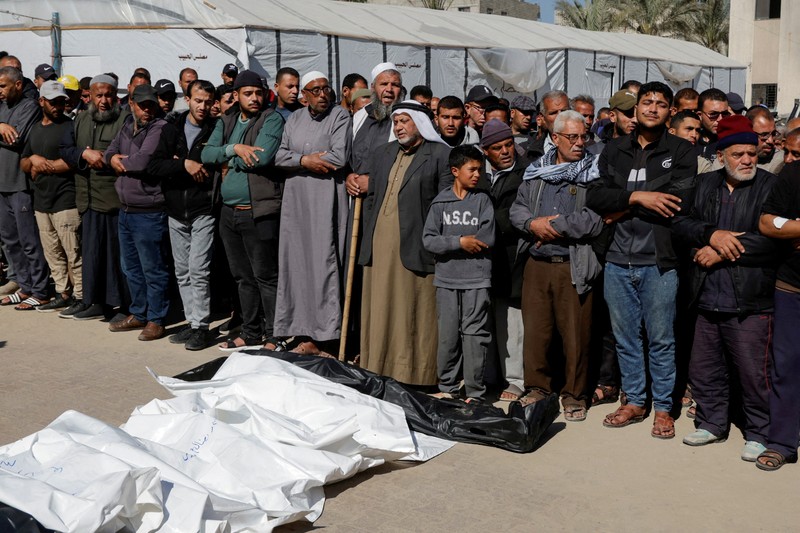 Kondisi usai serangan udara Israel di kamp pengungsi Jabalia, Jalur Gaza utara, Kamis (17/4/2025). (REUTERS/Mahmoud Issa) Kondisi usai serangan udara Israel di kamp pengungsi Jabalia, Jalur Gaza utara, Kamis (17/4/2025).
(REUTERS/Mahmoud Issa)