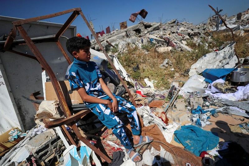 Kondisi usai serangan udara Israel di kamp pengungsi Jabalia, Jalur Gaza utara, Kamis (17/4/2025). (REUTERS/Mahmoud Issa) Kondisi usai serangan udara Israel di kamp pengungsi Jabalia, Jalur Gaza utara, Kamis (17/4/2025).
(REUTERS/Mahmoud Issa)