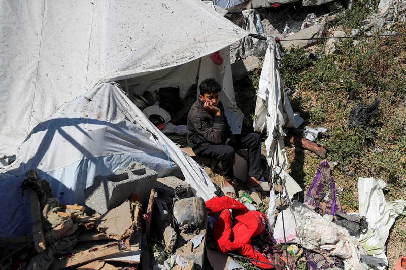 Kondisi usai serangan udara Israel di kamp pengungsi Jabalia, Jalur Gaza utara, Kamis (17/4/2025). (REUTERS/Mahmoud Issa) Kondisi usai serangan udara Israel di kamp pengungsi Jabalia, Jalur Gaza utara, Kamis (17/4/2025).
(REUTERS/Mahmoud Issa)