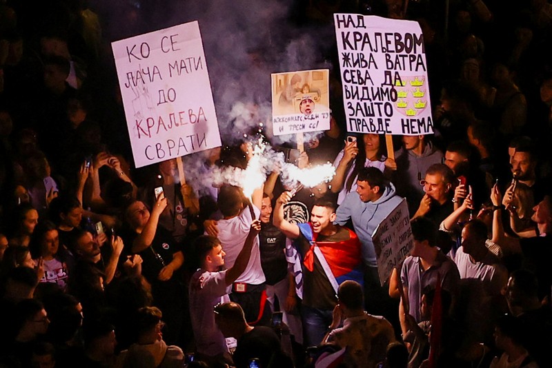 ==== Mahasiswa Serbia dan pendukung mereka menghadiri protes terhadap pemerintah sebagai bagian dari demonstrasi nasional, di Kraljevo, Serbia, 16 April 2025. (REUTERS/Zorana Jevtic) ====
Mahasiswa Serbia dan pendukung mereka menghadiri protes terhadap pemerintah sebagai bagian dari demonstrasi nasional, di Kraljevo, Serbia, 16 April 2025. (REUTERS/Zorana Jevtic)