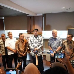 Menteri Ara & Aguan Lanjut Renovasi Rumah Tak Layak Huni Bogor-Depok