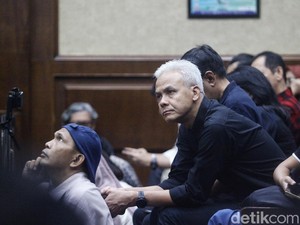Jokowi Beri Arahan Dukung Prabowo-Gibran 2 Periode, Ganjar: Saya Hormati