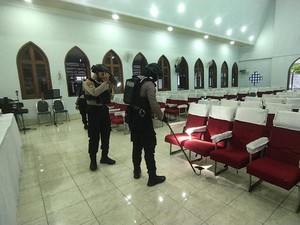 Jelang Jumat Agung-Paskah, Gereja di Bojonegoro Disterilisasi