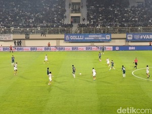 Liga 1: PSS Sleman Tertinggal 0-1 dari Dewa United di Babak Pertama
