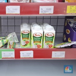 Selain Kelapa Parut, Santan Kemasan di Jakarta Ternyata Mahal & Langka