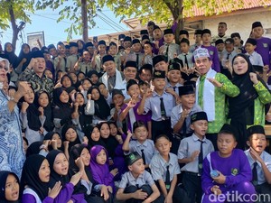 Kemenkop Dukung Pengembangan Ekonomi Umat di Pesantren