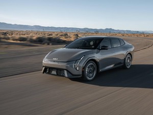 KIA EV4 Meluncur: Sedan Listrik Bergaya Unik dan Jarak Tempuh yang Jauh!