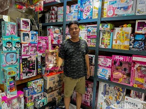Beli Mainan Langsung di Pasar Gembrong Masih Jadi Pilihan Ketimbang Online