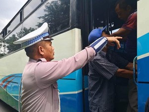 Ini Penyebab Penumpang Bus Ladju Terlempar-Jatuh di Tol Satelit-Waru