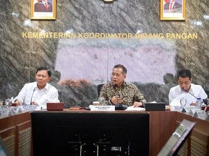 Rapat dengan Kades Se-RI, Wamenkop Perkuat Sosialisasi Kopdes Merah Putih