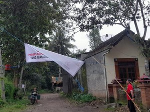 Spanduk Penolakan Kremasi Murdaya Poo di Ngaran Borobudur Dicopoti, Tapi...